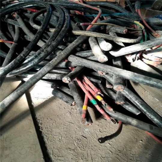 公司?；厥张f電器超市設(shè)備貨架不銹鋼廢銅鐵